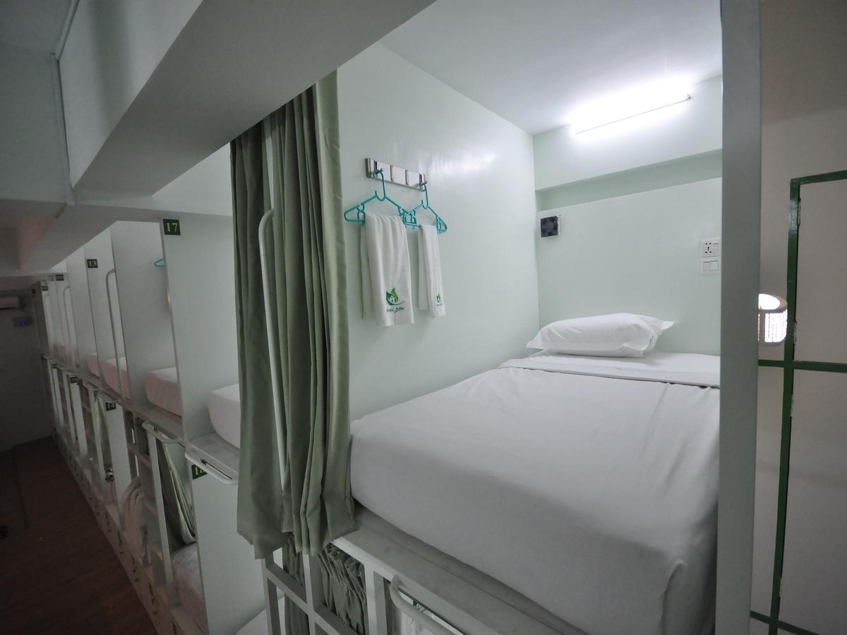 Hostel Latha Yangon Exteriör bild