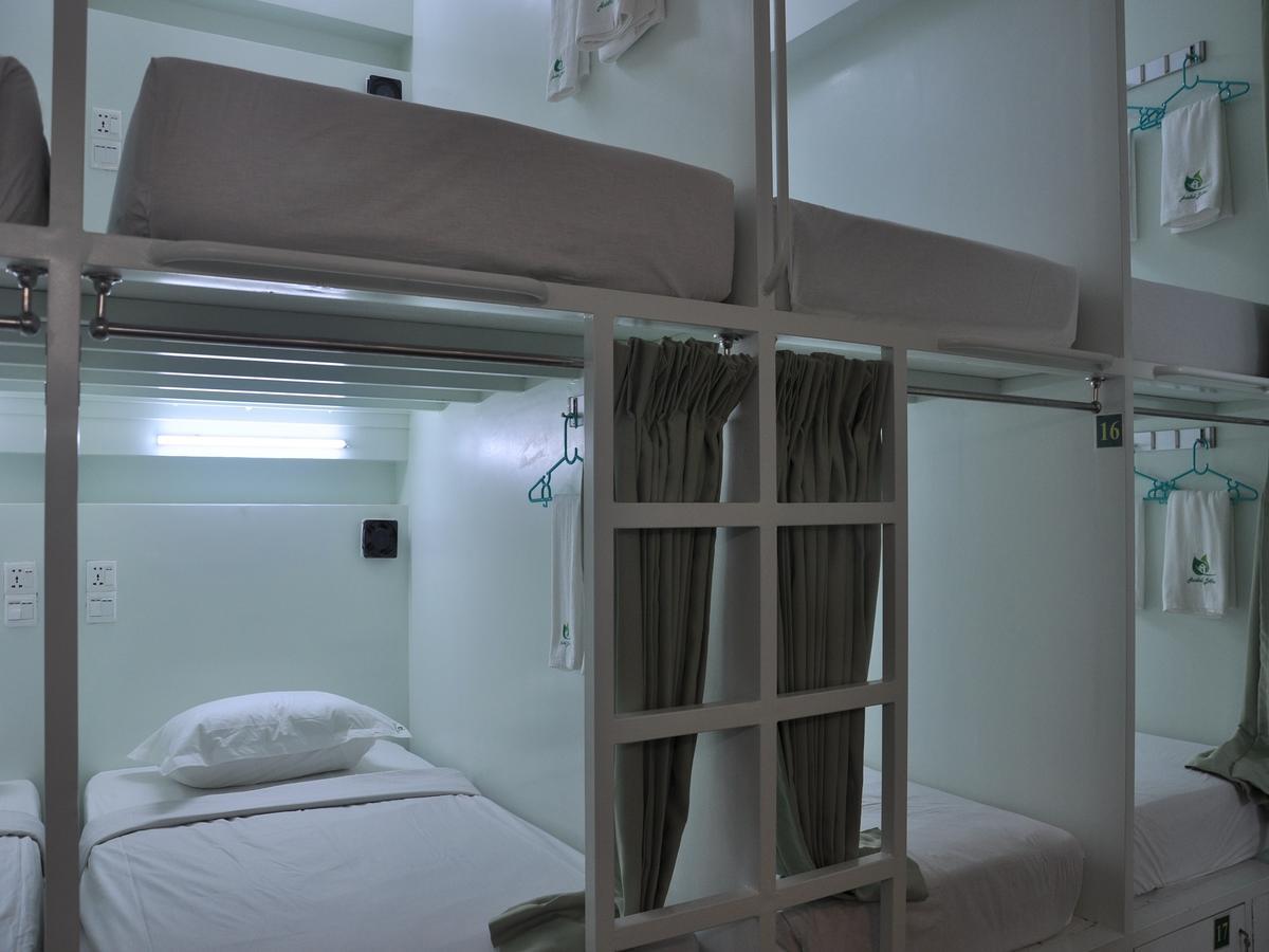 Hostel Latha Yangon Exteriör bild