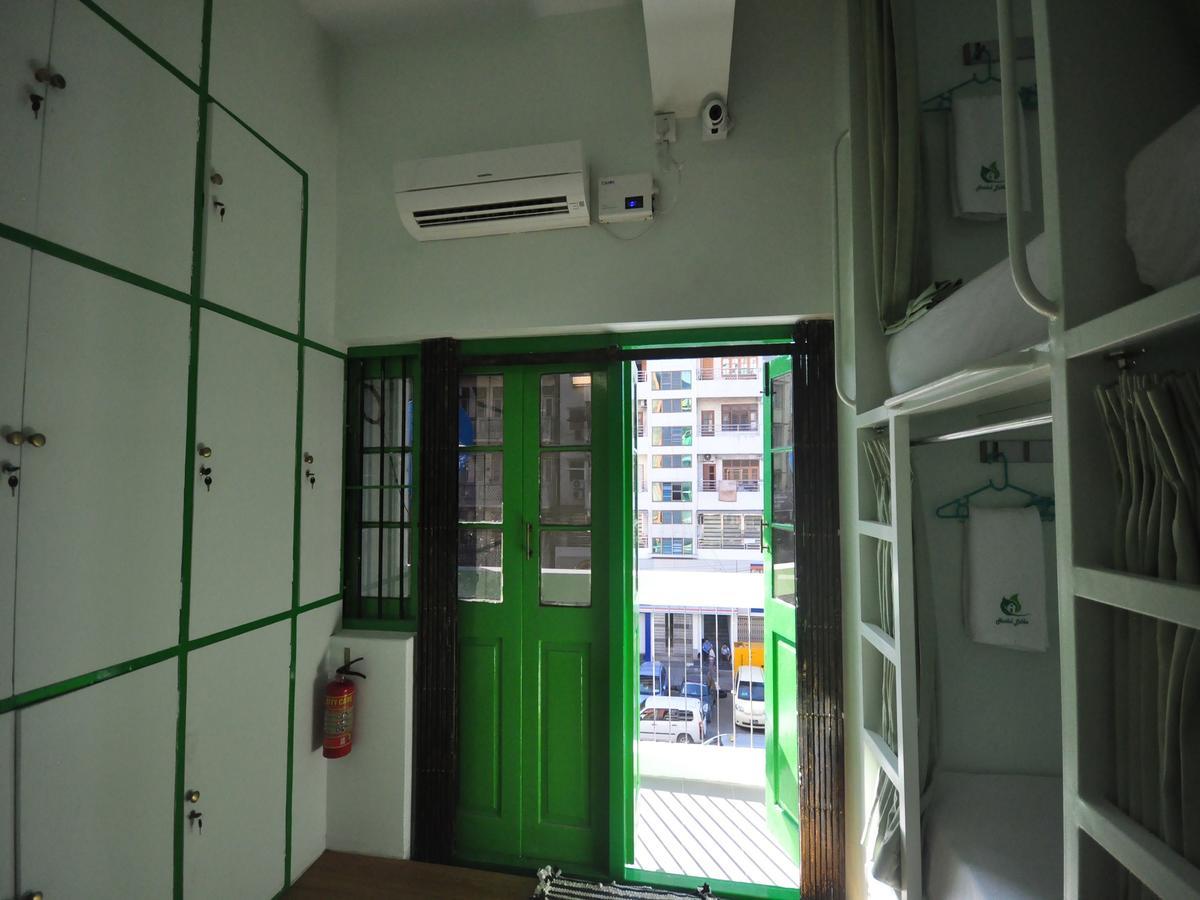 Hostel Latha Yangon Exteriör bild